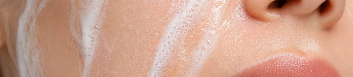 Double cleansing in one step: the Cleanse Energiqa 2-in-1 Double Cleanser